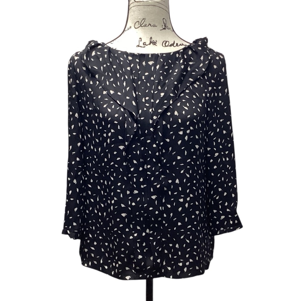 Loft ruffle detail blouse Medium Petite Black with cream print